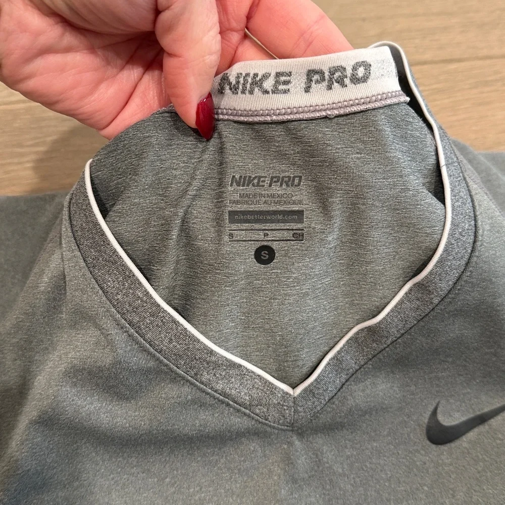 Nike excellent preowned